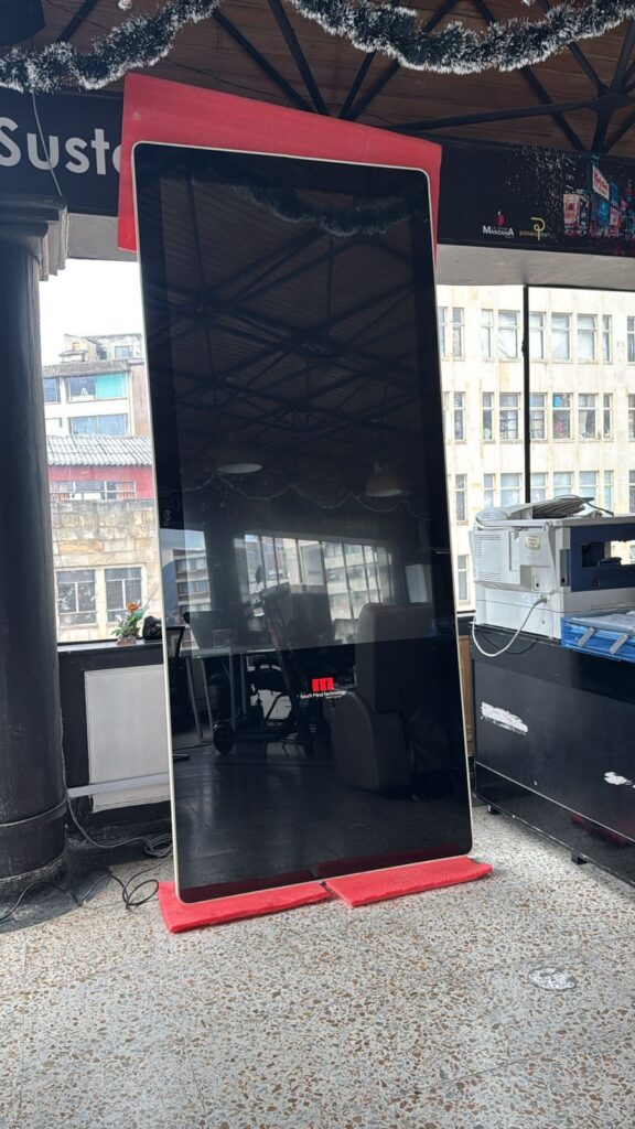 Alquiler de totem led vertical en bogota