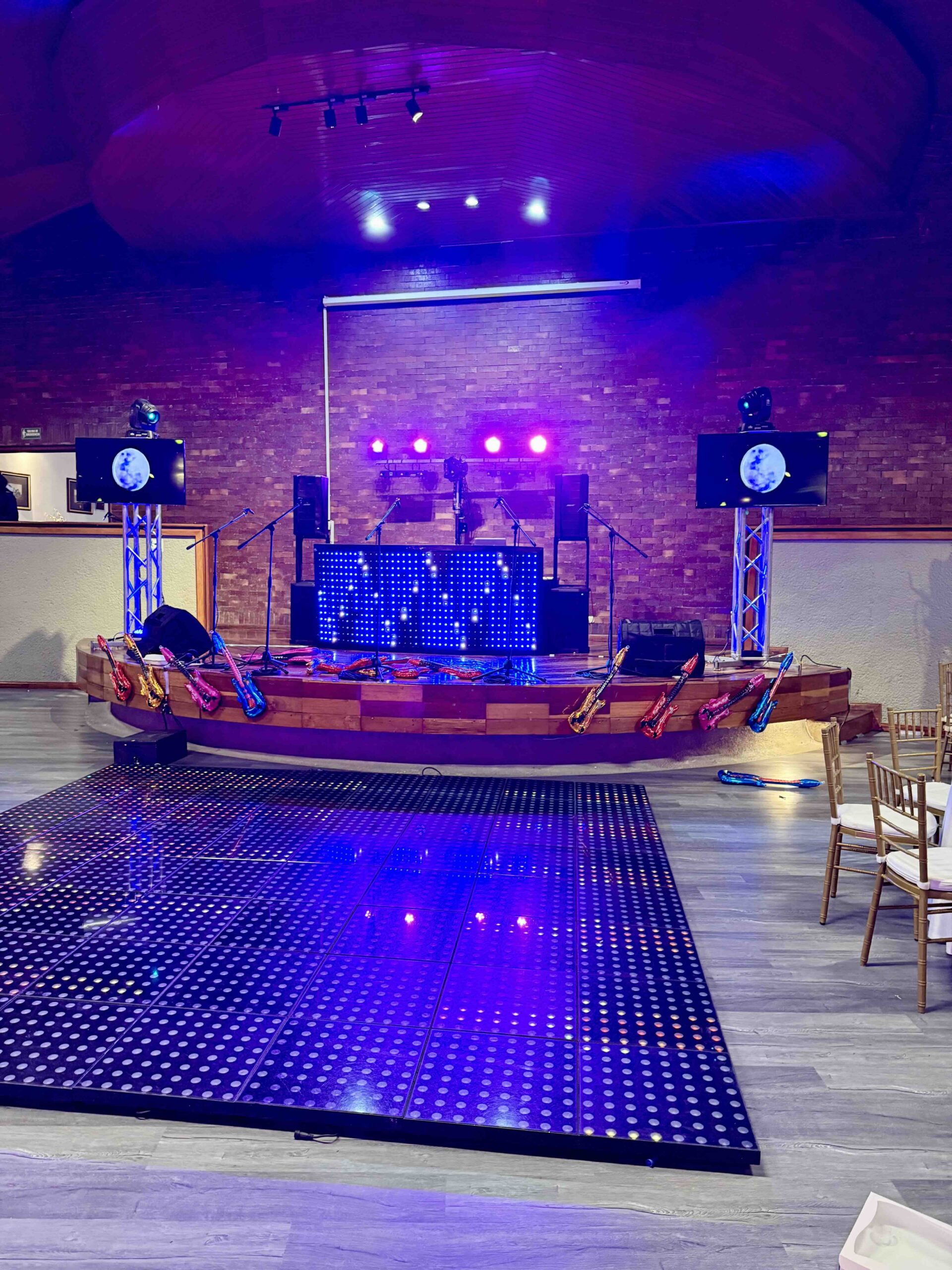 El mejor DJ en Bogotá - Theron Eventos